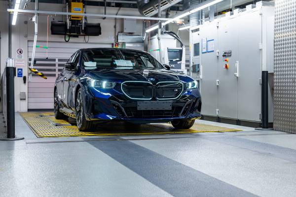 BMW 전기차 생산 현장